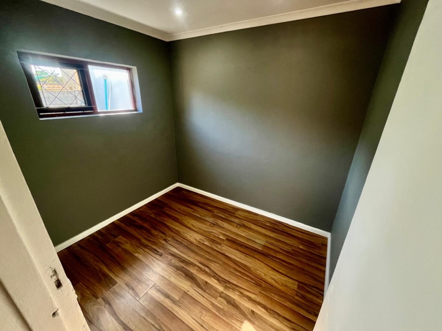 To Let 1 Bedroom Property for Rent in Stirling Eastern Cape